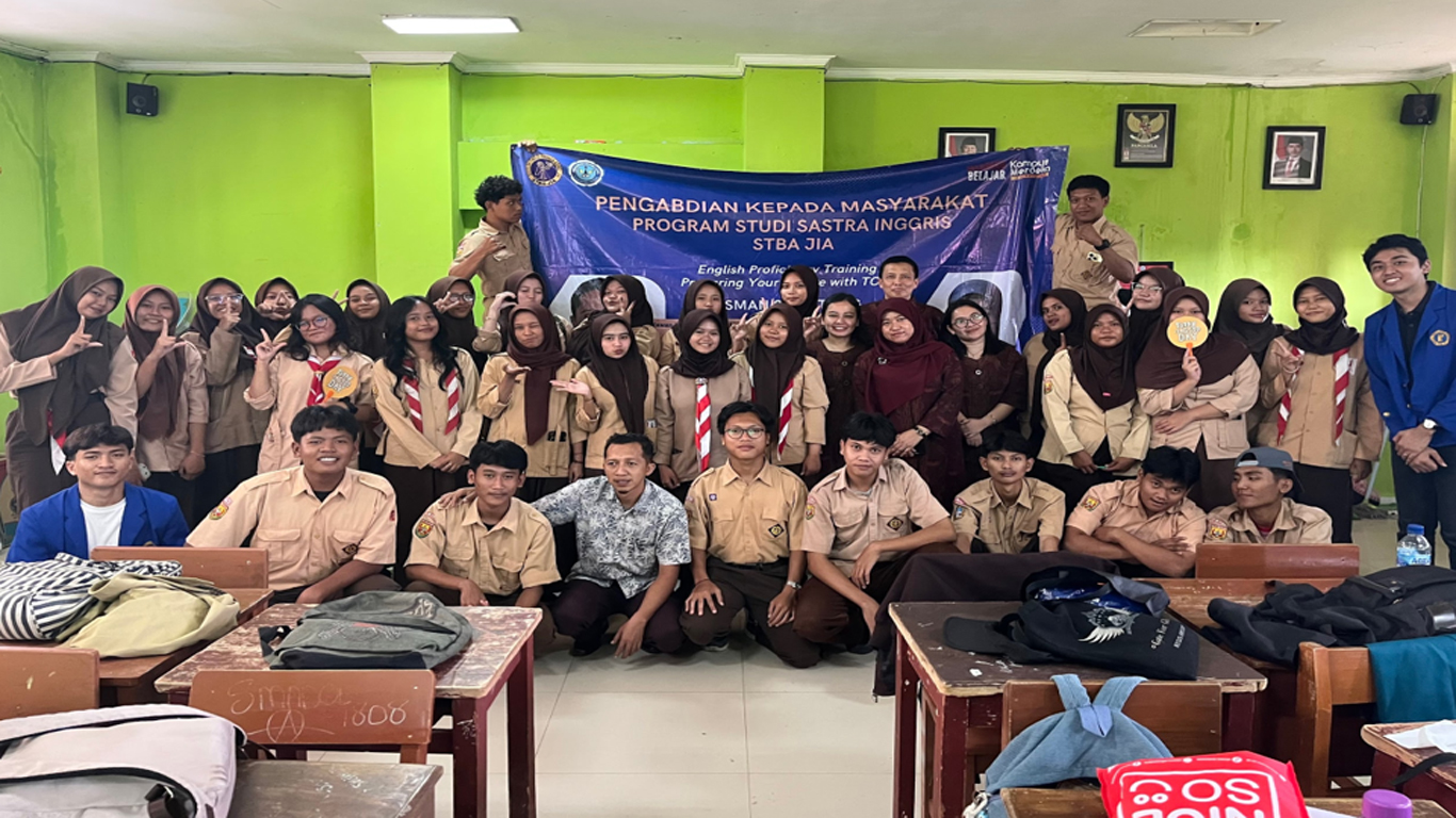 PKM "English Proficiency Training: Preparing Your Future with TOEIC" Sesi 2 di SMAN 2 Cibitung